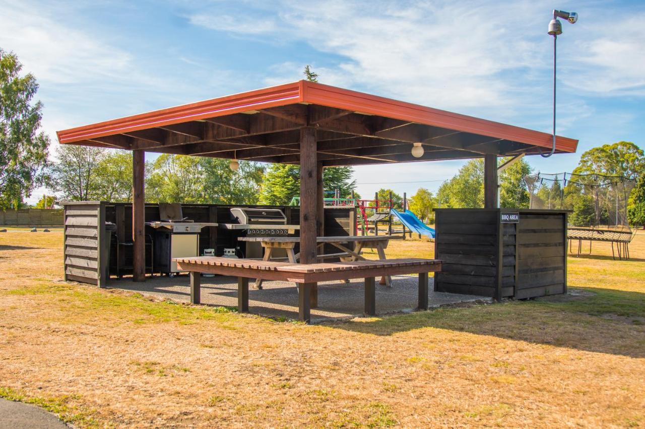 Parklands Motorlodge & Holiday Park Turangi Eksteriør bilde